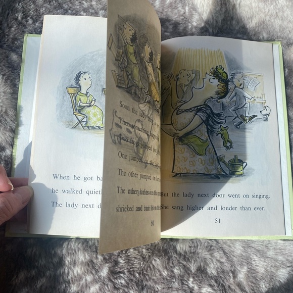 Vintage 1st Edition 1960 hardcover book Harry and the Lady Next Door -Gene Zion - Picture 5 of 10